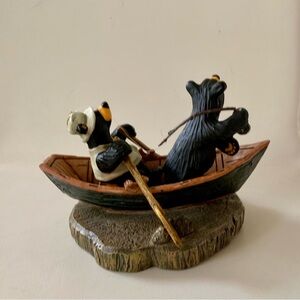 Bearfoots “Catch of the  Day” figurine